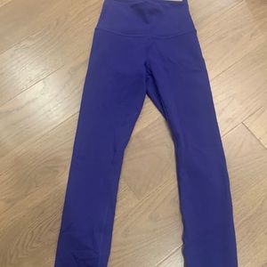 Larkspur lululemon leggings 25” size 2 not Sold on website anymore